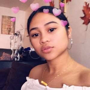 Meet your Posher, Angelica